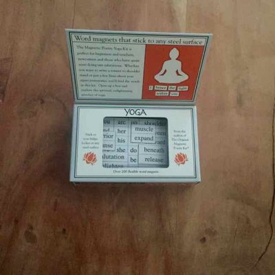 yoga magnetic poetry kit - yogacadeau van sportcadeautjes