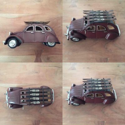 2CV met skis op dak - skicadeau van sportcadeautjes